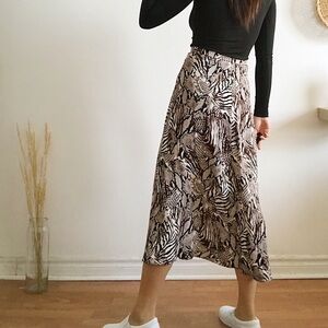 Aritzia Skirt